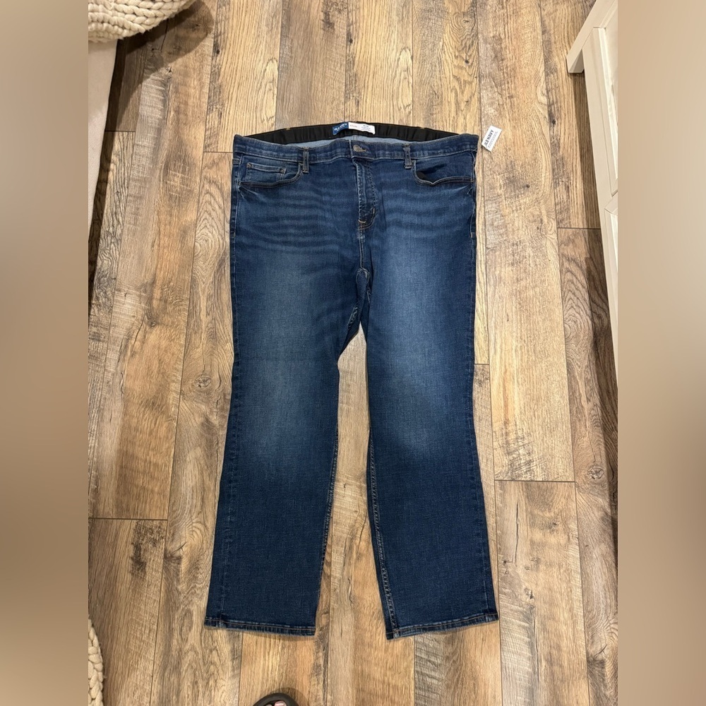 Women’s Old Navy Slim jeans. NWT 44x30